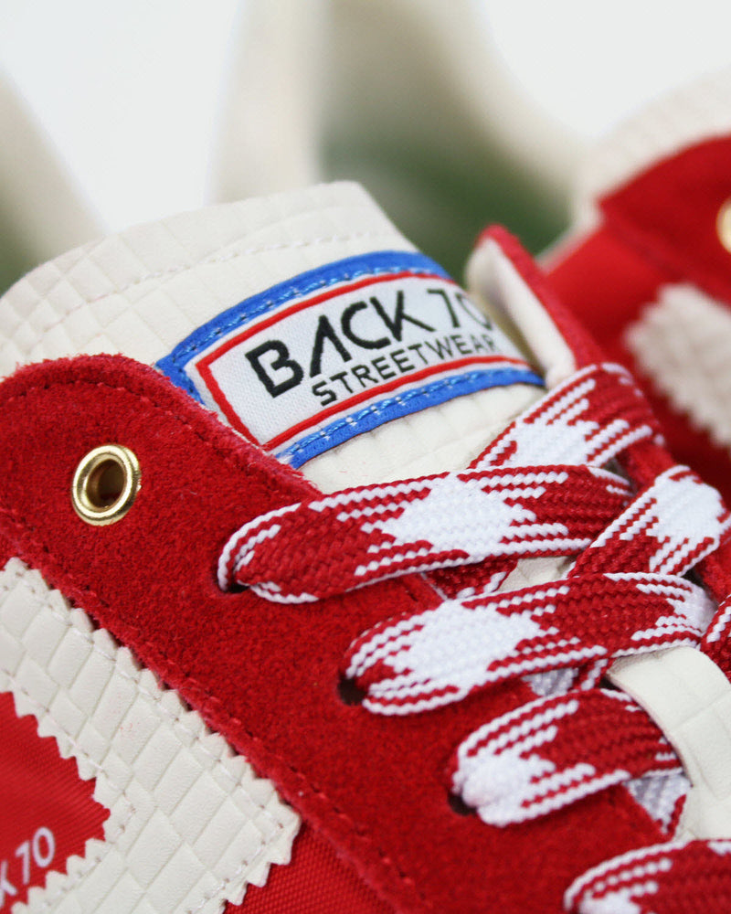 Back 70 Sneaker