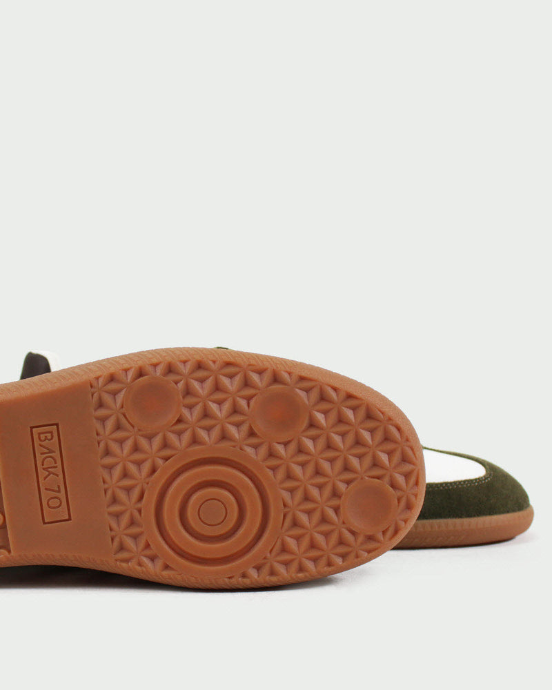 Back 70 Sneaker
