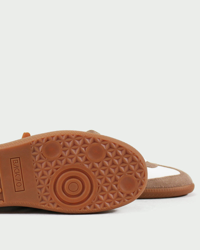 Back 70 Sneaker